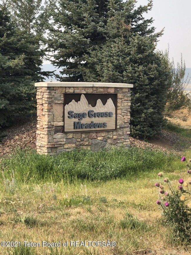 Idaho Lot entrance pic14
