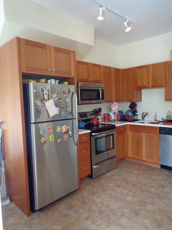 1110 Beacon St unit 2D, Brookline, MA 02446 - photo 2