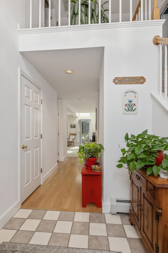12 Canterbury Way_W5004