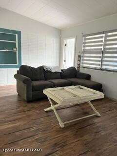 1450 L Living Room