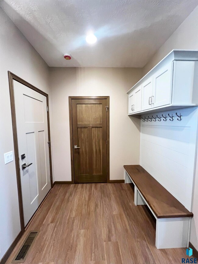 5932 S Spirea Ave, Sioux Falls, SD 57108 - photo 2