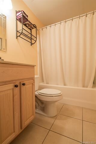 140 Dreamworks Ct, Hendersonville, NC 28792 - photo 6