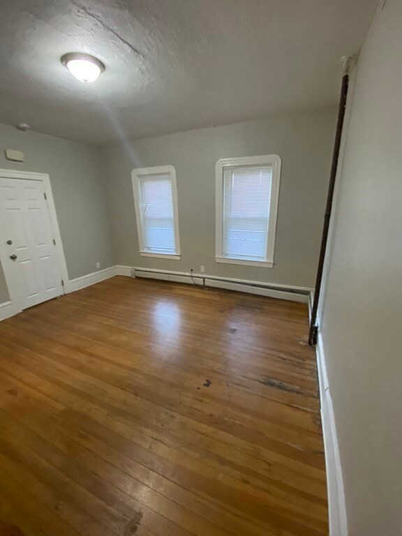 672 2nd St unit 2R, Fall River, MA 02721 - photo 5