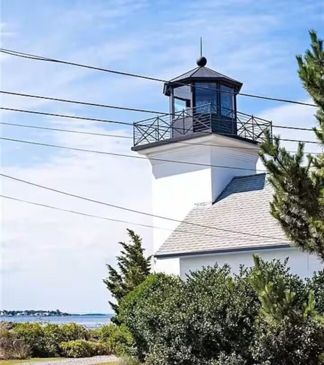 7 Old Ferry Rd, Bristol, RI 02809 - photo 3