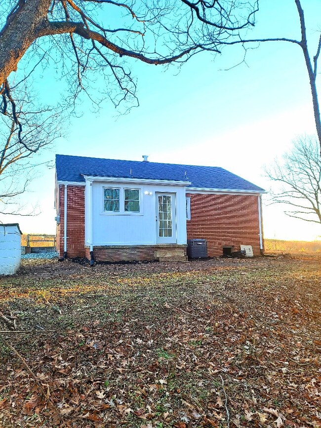 4146 Triangle School Rd, Callands, VA 24530 - photo 3