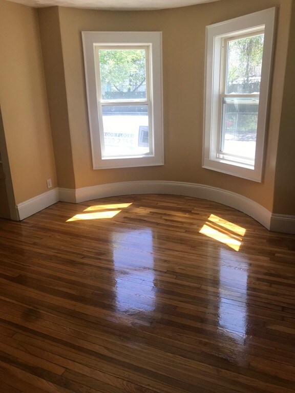 23 Sheridan St unit 1, Lynn, MA 01902 - photo 5