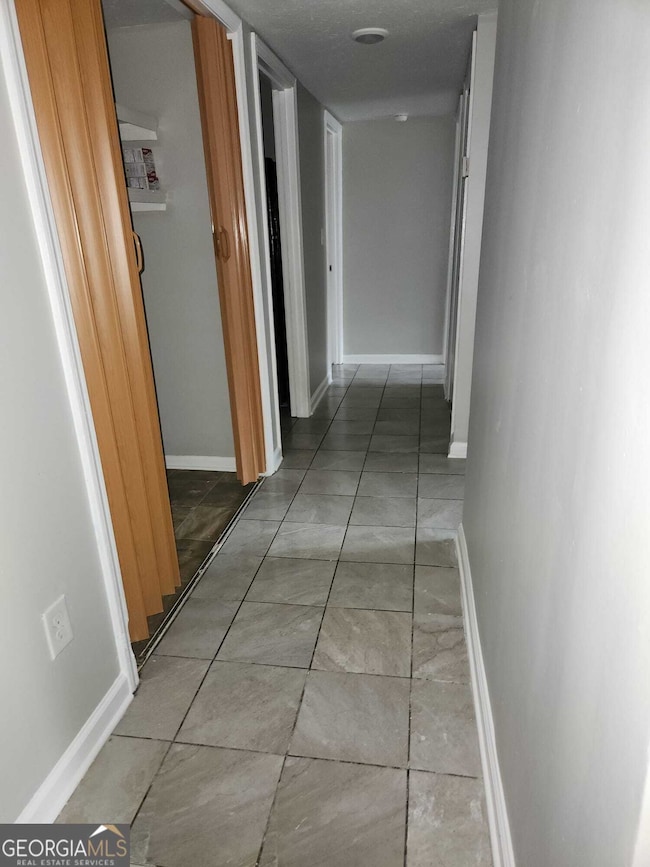 5945 Sutcliff Square, Lithonia, GA 30058 - photo 4