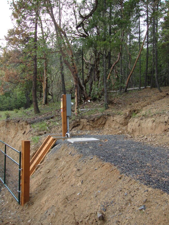 36510 Ditch Creek Rd, Rogue River, OR 97537 - photo 7