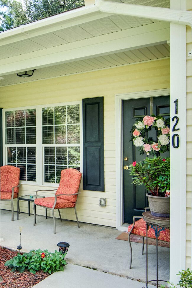 Inviting Front Entry