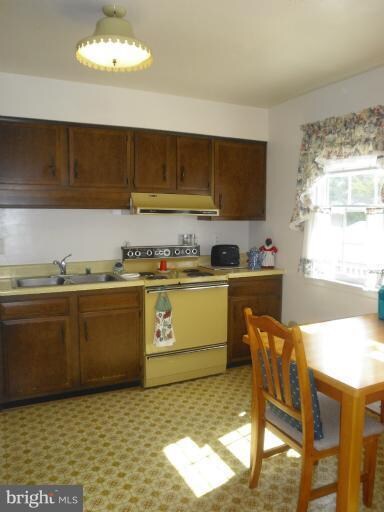 4085 Ringwood Rd, Nokesville, VA 20181 - photo 4