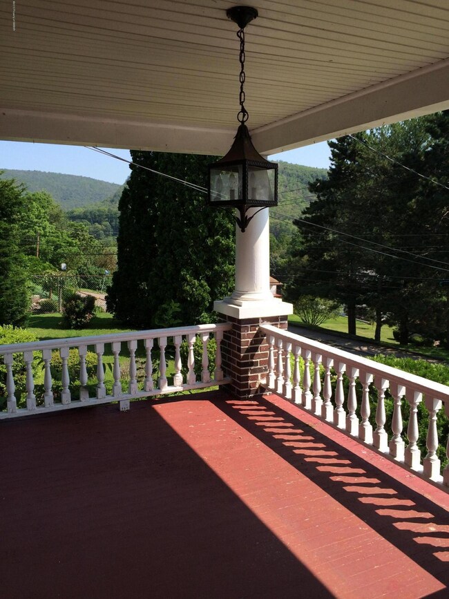 IMG_0330 Front porch