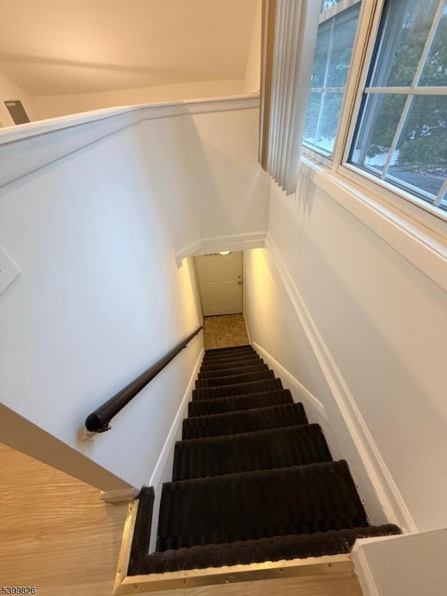 131 Pine St, Montclair, NJ 07042 - photo 3