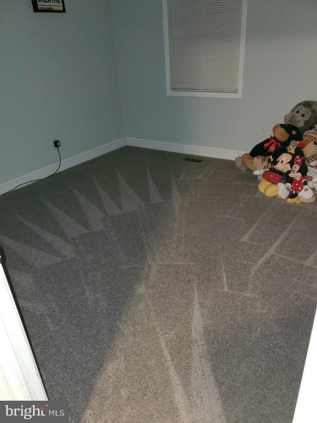 10 Roberts Place, Willingboro, NJ 08046 - photo 4