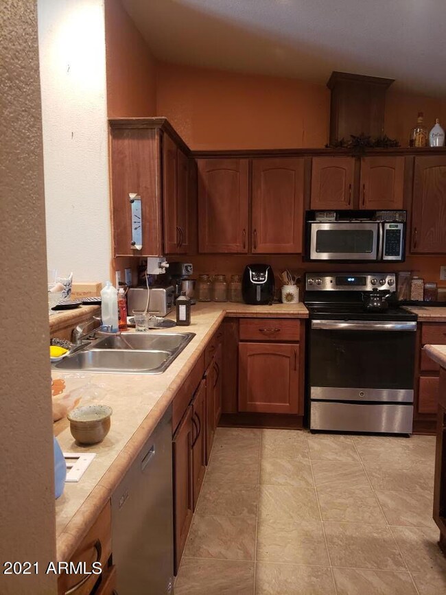 All appliances included