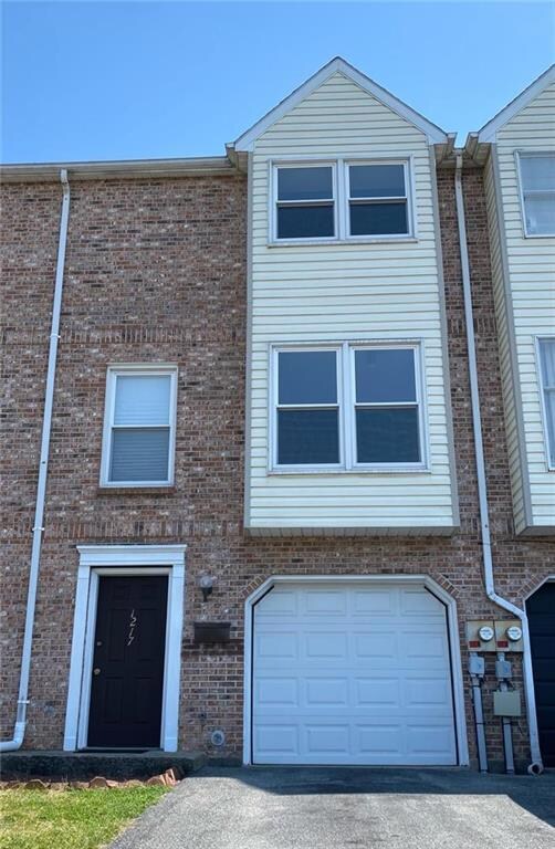 1217 Nelson St, Allentown, PA 18109 - photo 2