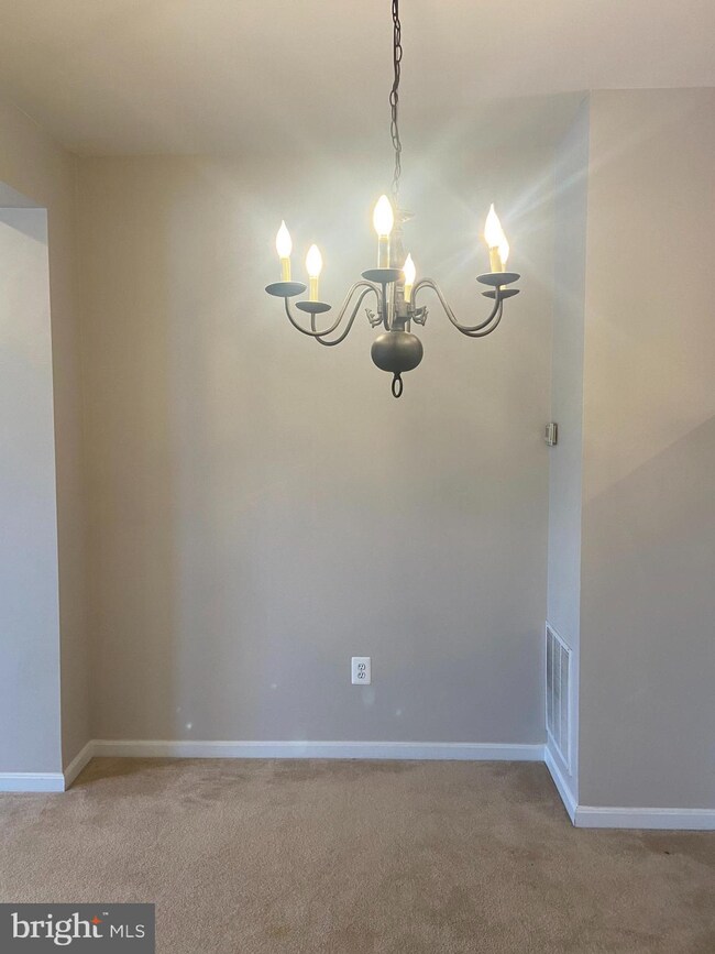 1688 White Oak Vista Dr, Silver Spring, MD 20904 - photo 6