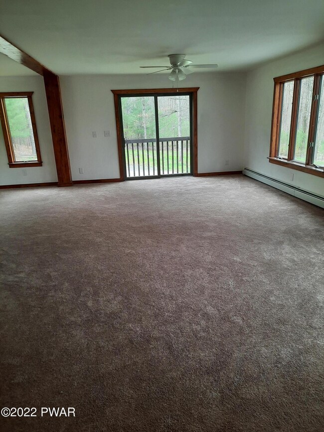 108 Griff Ct, Dingmans Ferry, PA 18328 - photo 6