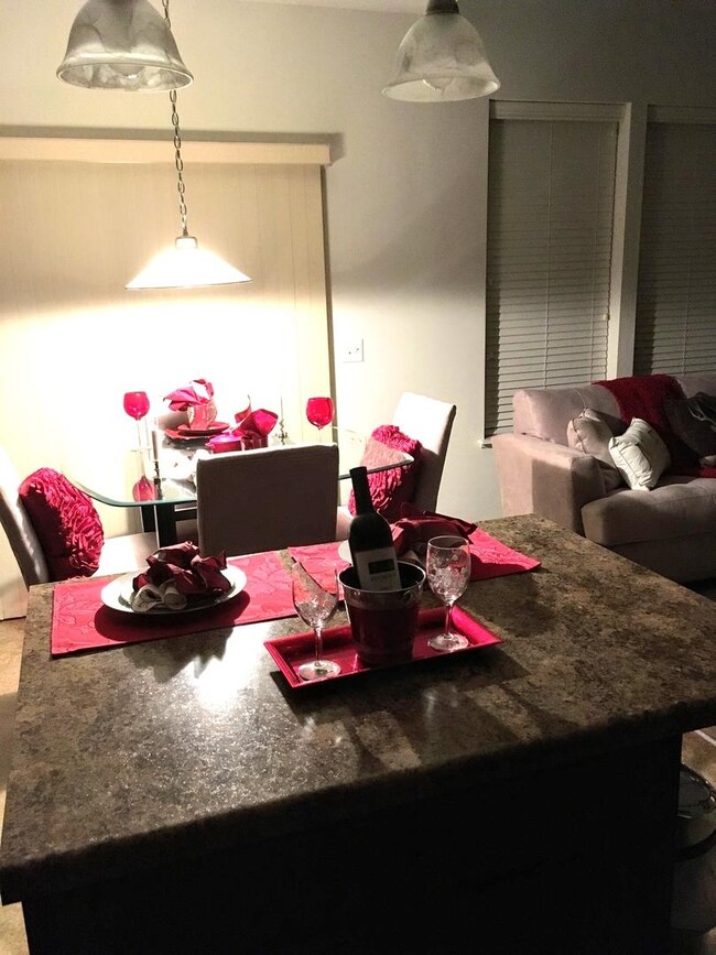 551 S Jade Ln unit 1206, Round Lake, IL 60073 - photo 5