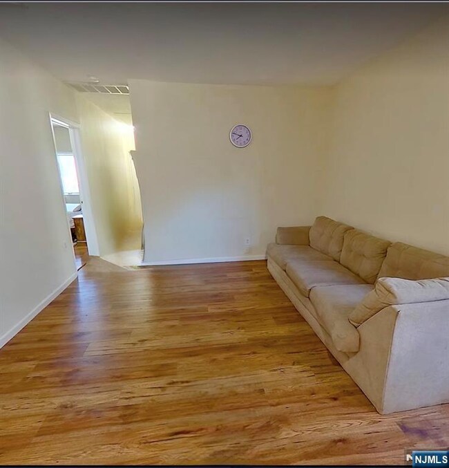 405 Clifton Blvd, Clifton, NJ 07013 - photo 4