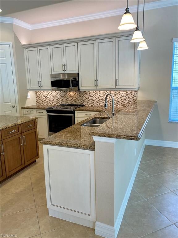 6609 Marbella Ln, Naples, FL 34105 - photo 6