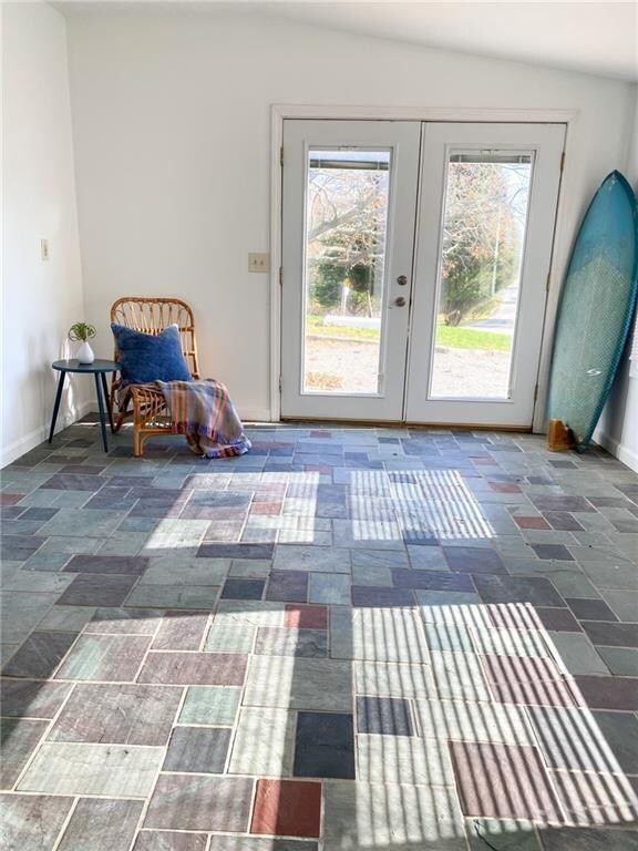 118 Bonnet Shores Rd unit B, Narragansett, RI 02882 - photo 2