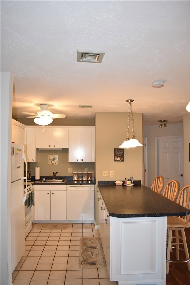 Stoney Creek Condominiums unit 5, Milford, NH 03055 - photo 3