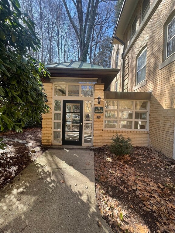 75 Glen Rd unit B-5, Brookline, MA 02445 - photo 2