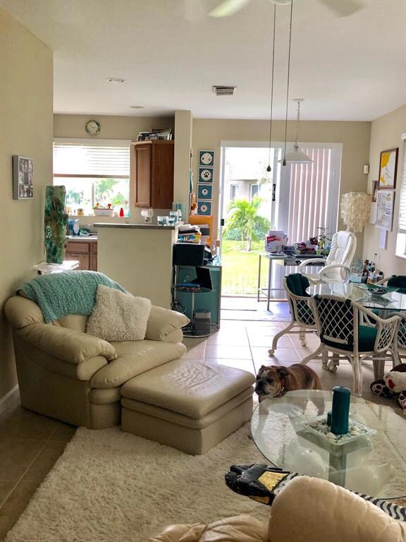 3028 Laurel Ridge Cir, Riviera Beach, FL 33404 - photo 5