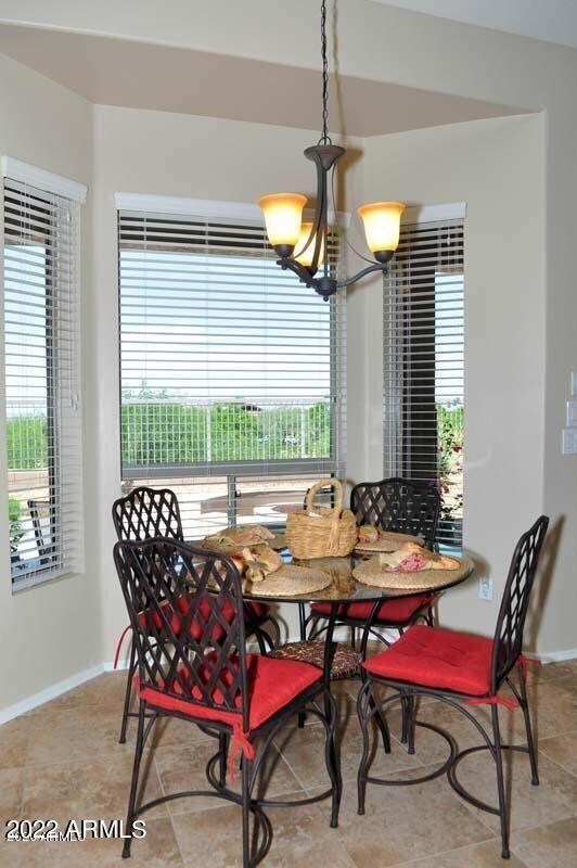 Breakfast Nook - Staged