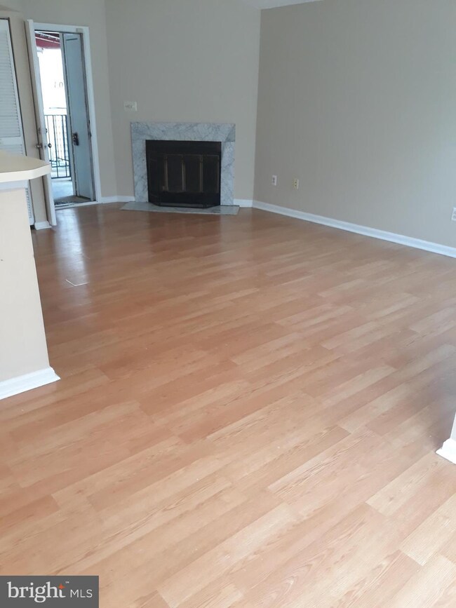 1014 Fallcrest Ct, Bowie, MD 20721 - photo 4