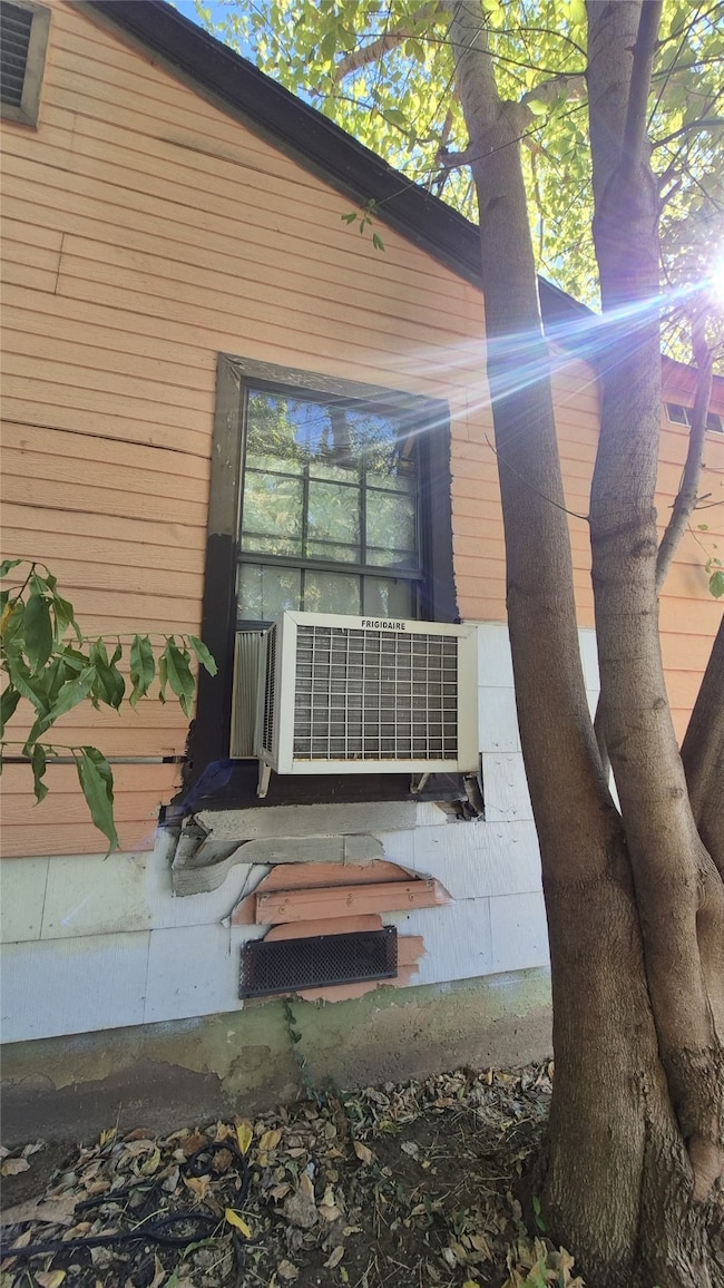 2838 Cherrywood Ave, Dallas, TX 75235 - photo 6