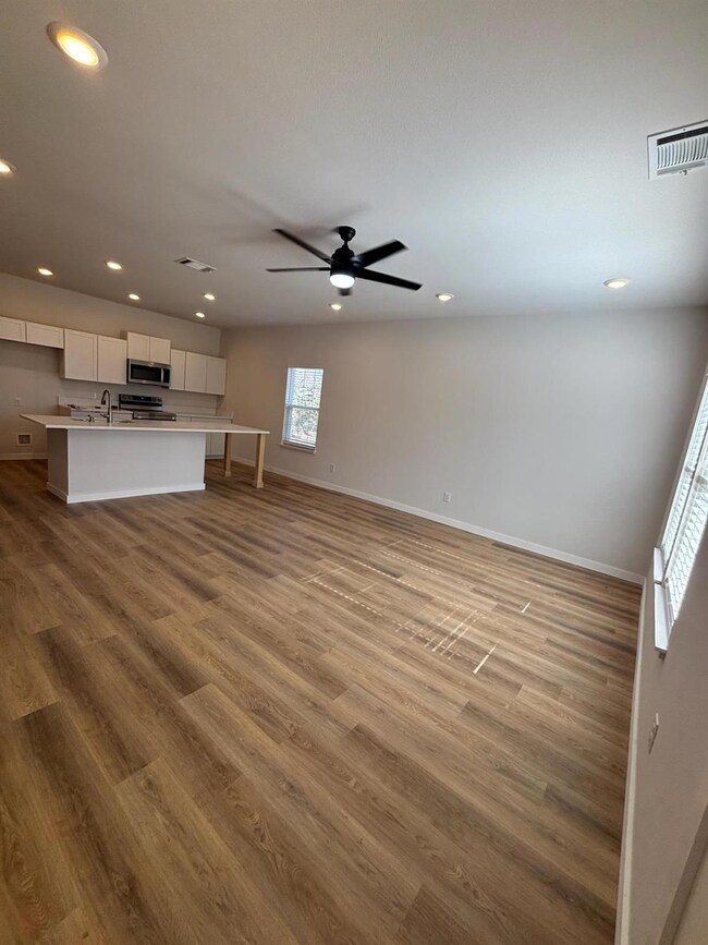 901 Star St, Denison, TX 75020 - photo 2