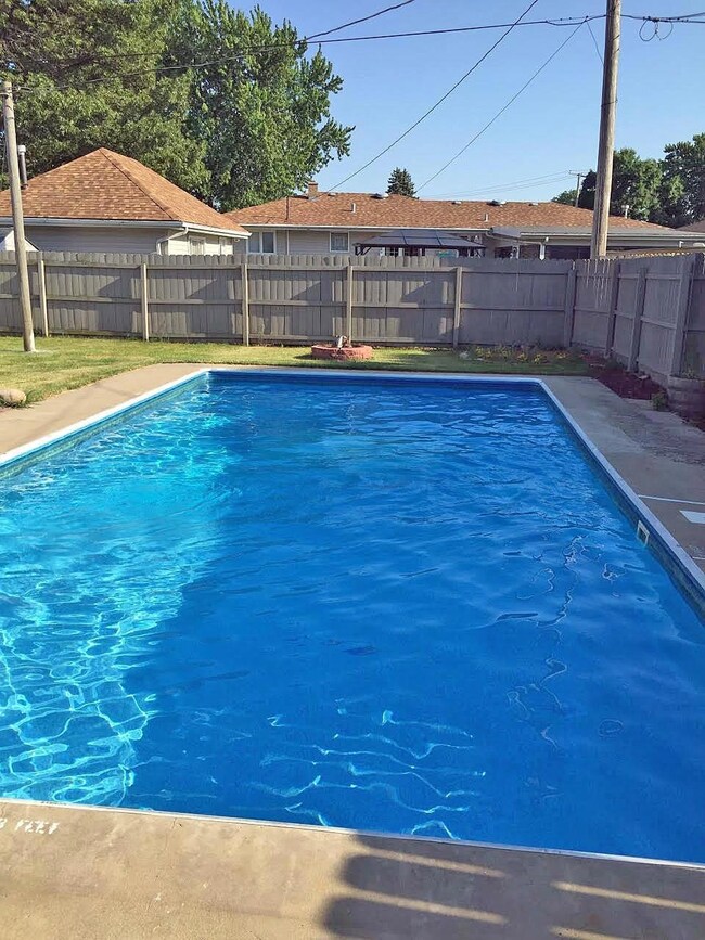 3338 41st Place, Highland, IN 46322 - photo 2