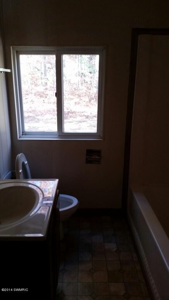 1493 W 17 Mile Rd, Bitely, MI 49309 - photo 4