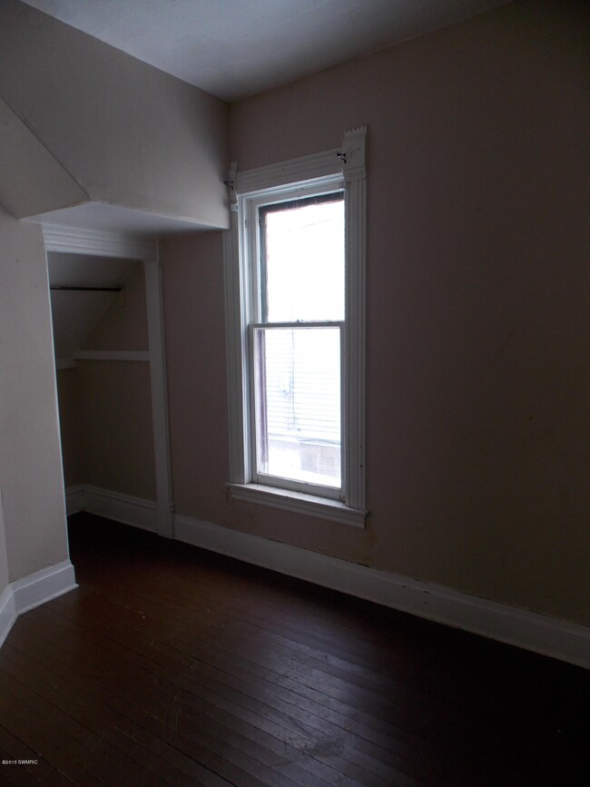 1000 Butterworth St SW, Grand Rapids, MI 49504 - photo 5