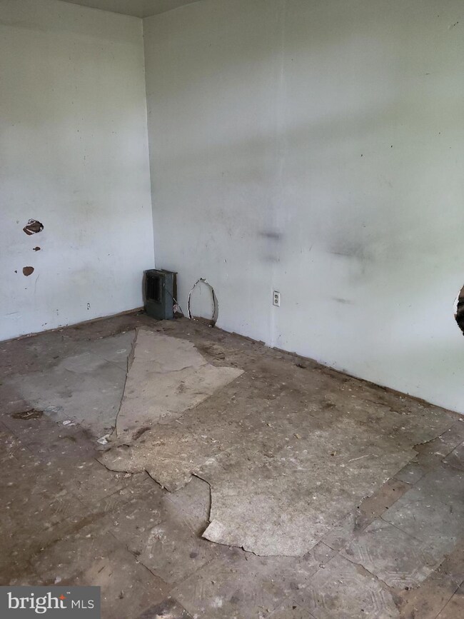 700 Appleton St, Baltimore, MD 21217 - photo 7