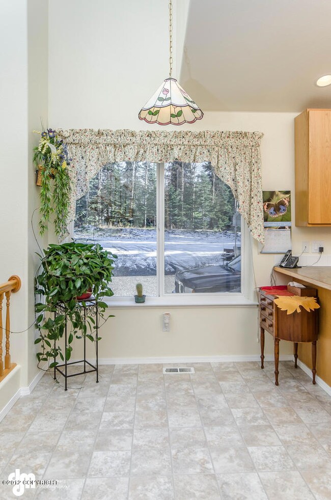 Open breakfast nook