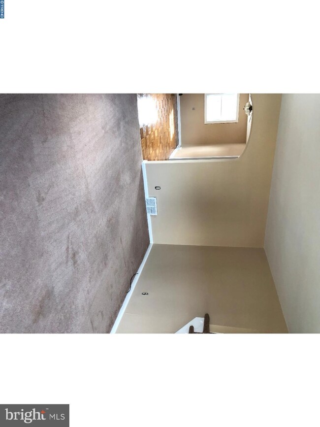 526 Lafayette Ave, Darby, PA 19023 - photo 5