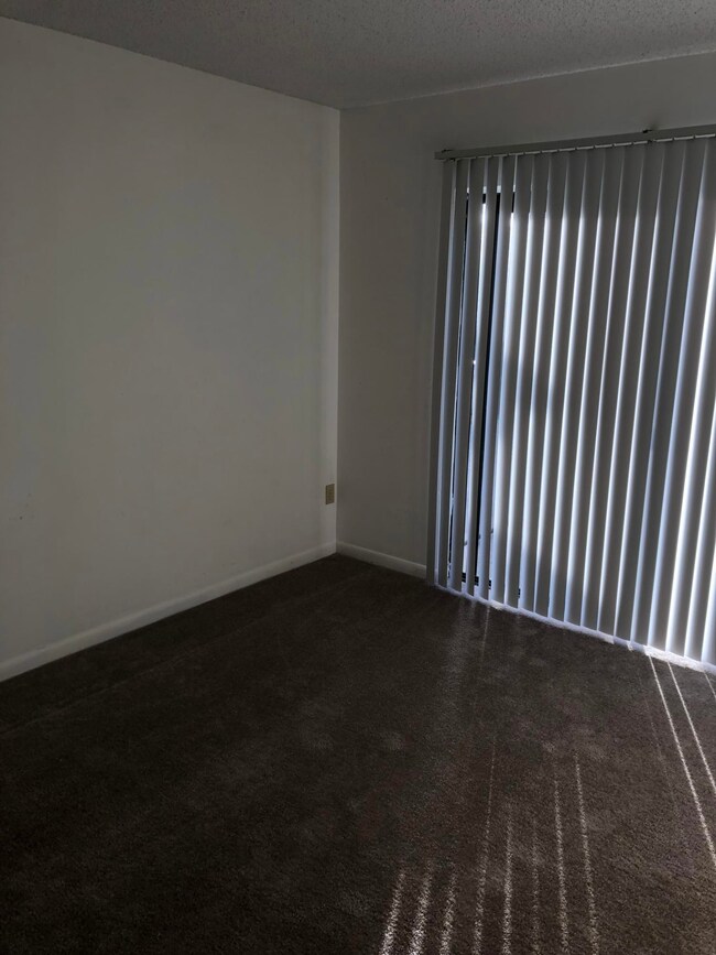 1050 Summit Trail Cir unit A, West Palm Beach, FL 33415 - photo 5