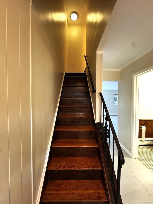 8 Whitman Ct, Middletown, NY 10941 - photo 3