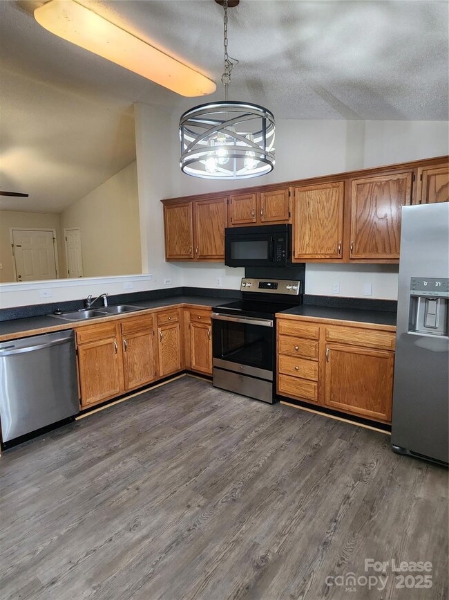 5127 Daffodil Ln, Concord, NC 28025 - photo 6