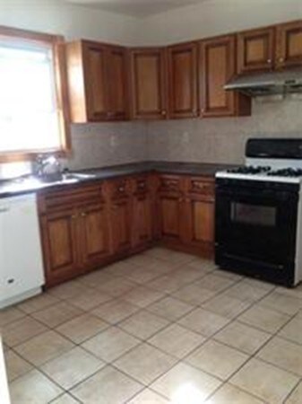 10 Watson St unit B, Cambridge, MA 02139 - photo 2