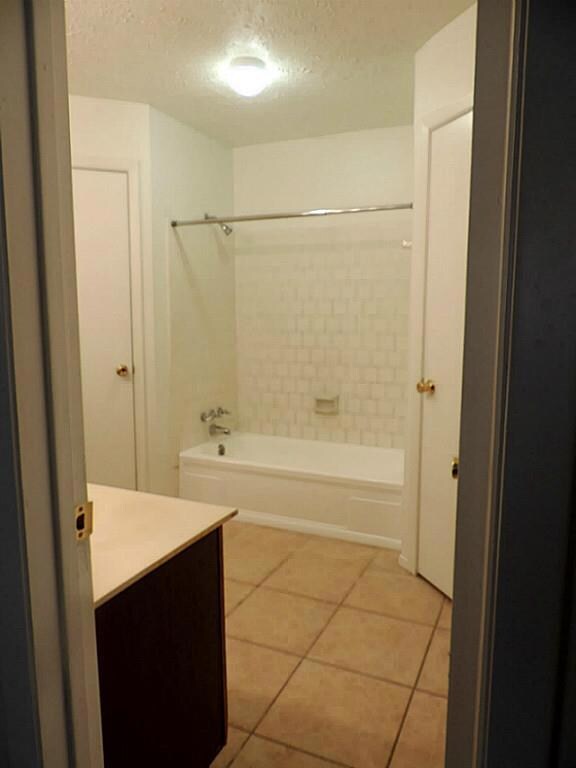 23410 Wintergate Dr, Spring, TX 77373 - photo 6