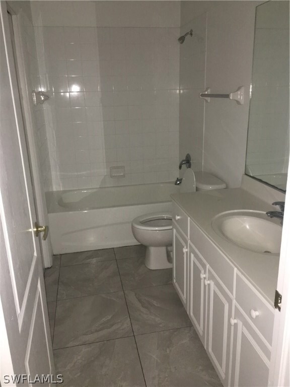 9410 Ivy Brook Run unit 205, Fort Myers, FL 33913 - photo 4