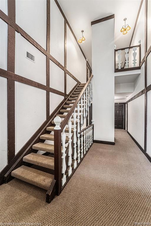 Spacious, welcoming common foyer