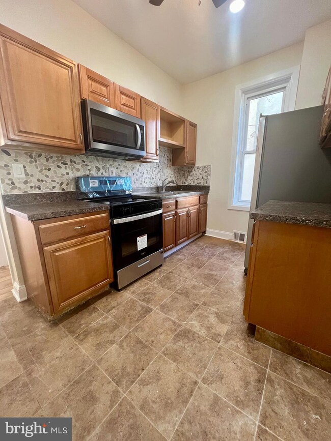 447 W Bringhurst St unit 1, Philadelphia, PA 19144 - photo 6