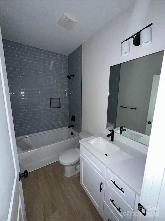 4504 W Tyvola Rd, Charlotte, NC 28208 - photo 6