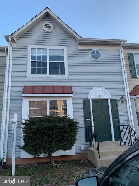 308 Moseby Ct, Manassas Park, VA 20111 - photo 4