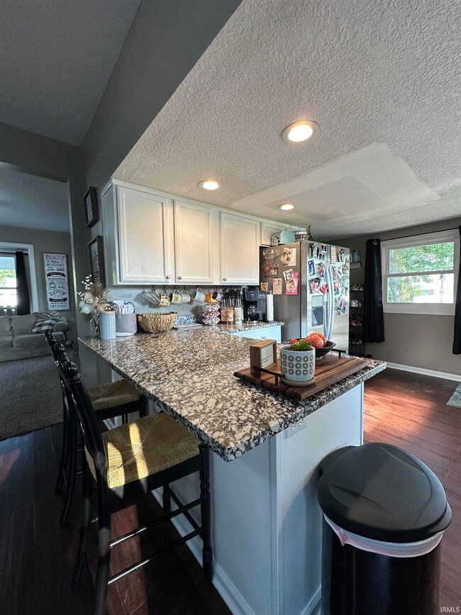 619 Douglas St, Auburn, IN 46706 - photo 7