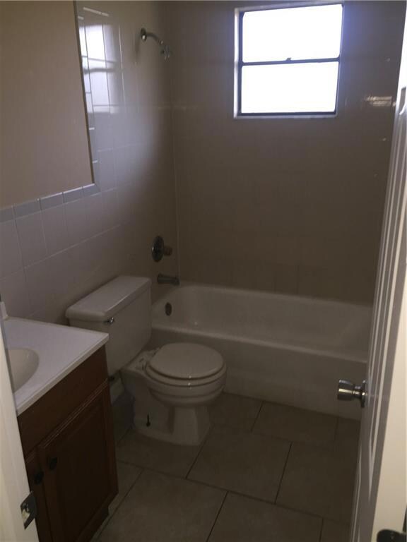 2121 NE Park St, Jensen Beach, FL 34957 - photo 6